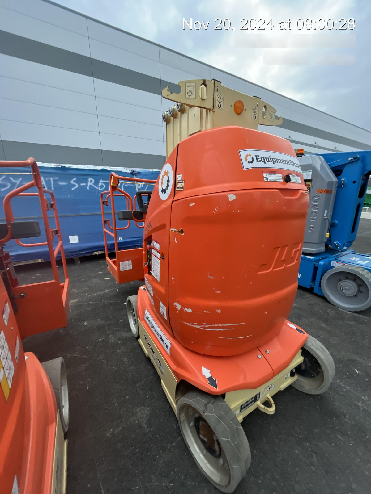 2022 JLG 26E