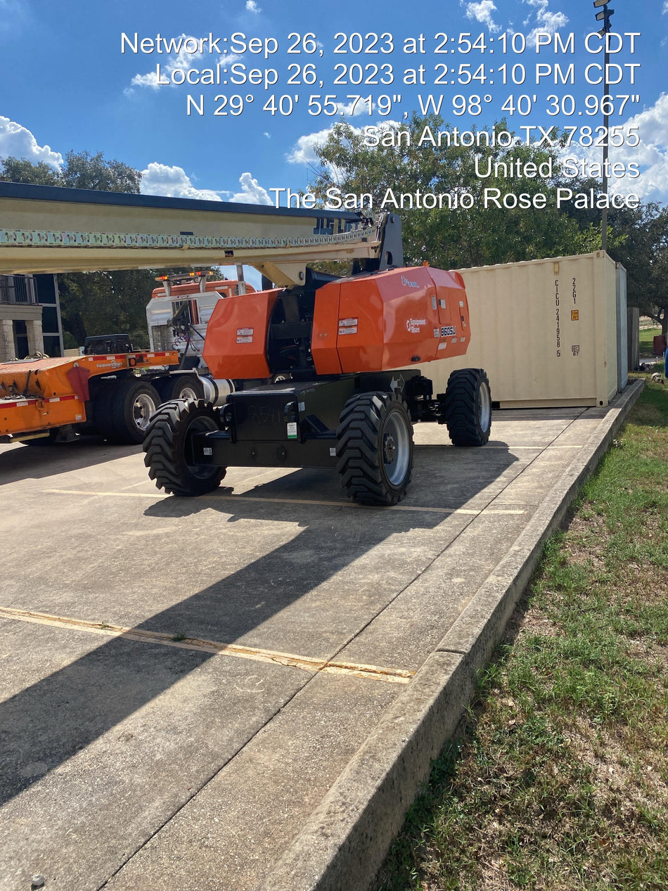 2023 JLG 860SJ
