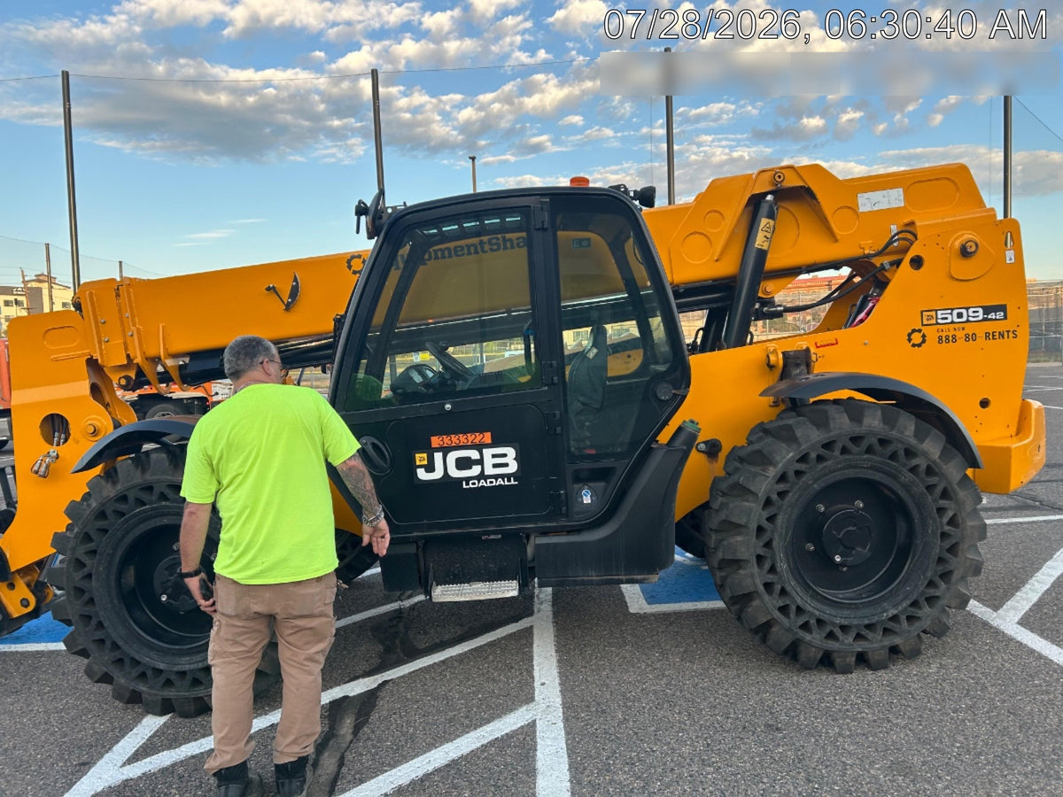 2023 JCB 509-42