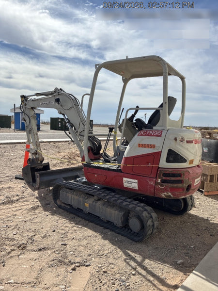 2021 TAKEUCHI TB235-2R