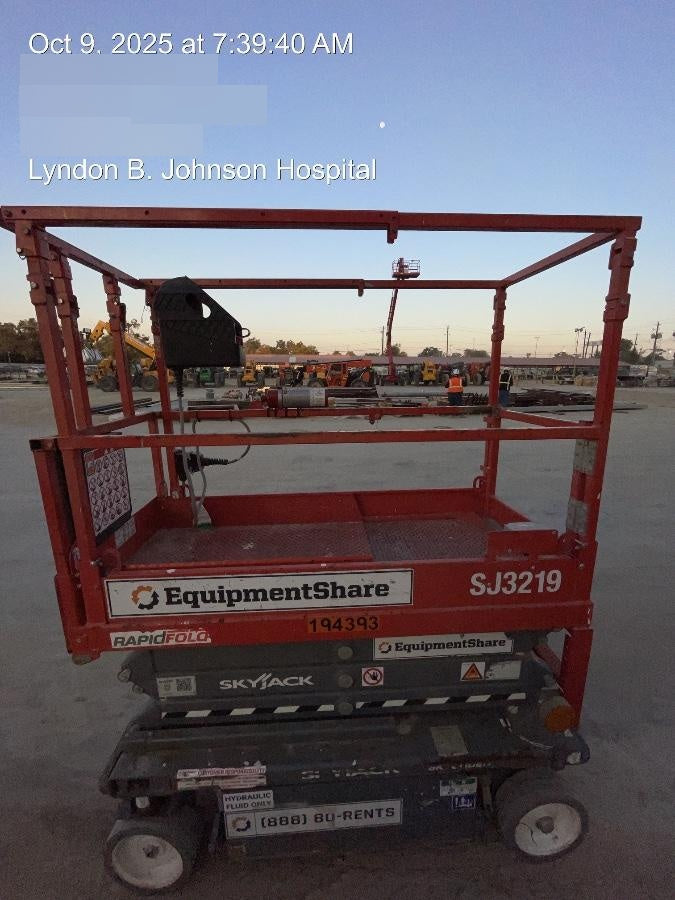 2021 SKYJACK SJ3219