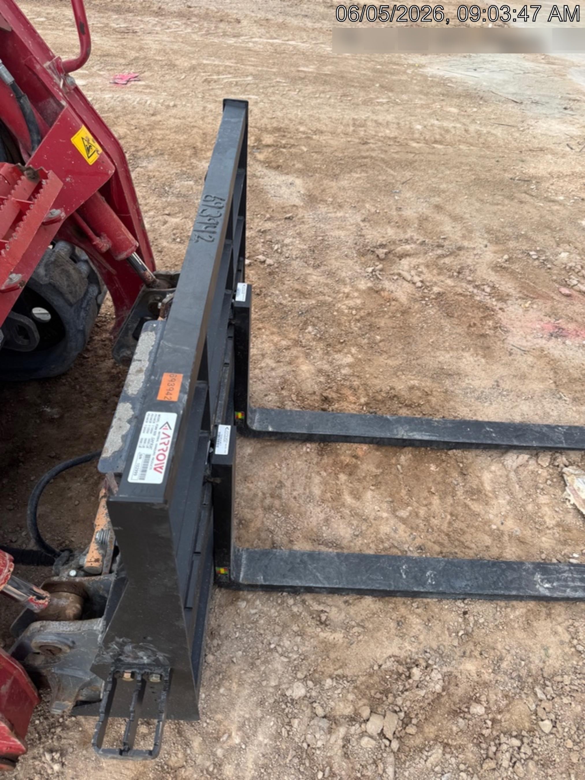 2026 ARROW MATERIAL HANDLING 48" Pallet Forks - Arrow