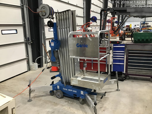 2018 GENIE AWP-30S