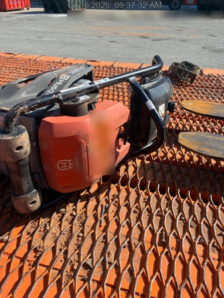 2025 HUSQVARNA LT6005