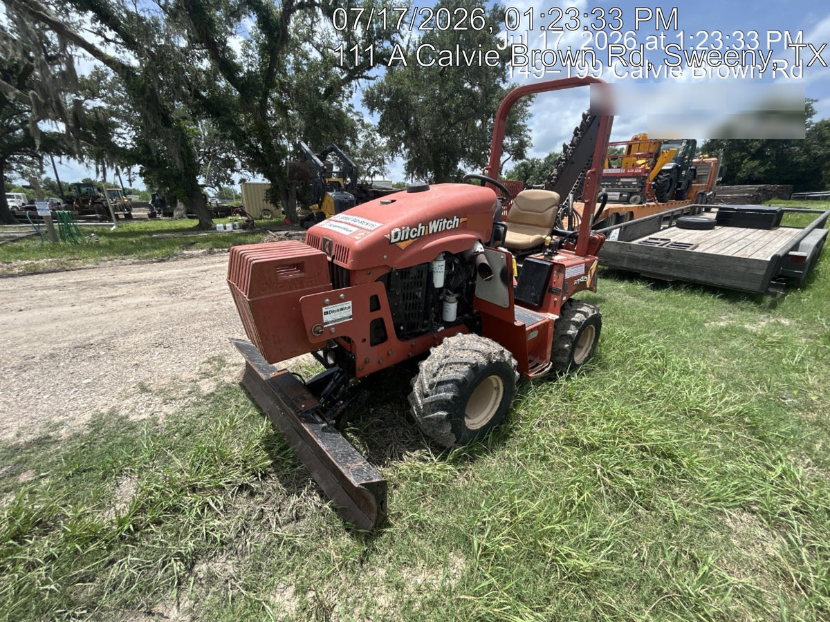 2018 DITCH WITCH RT45A