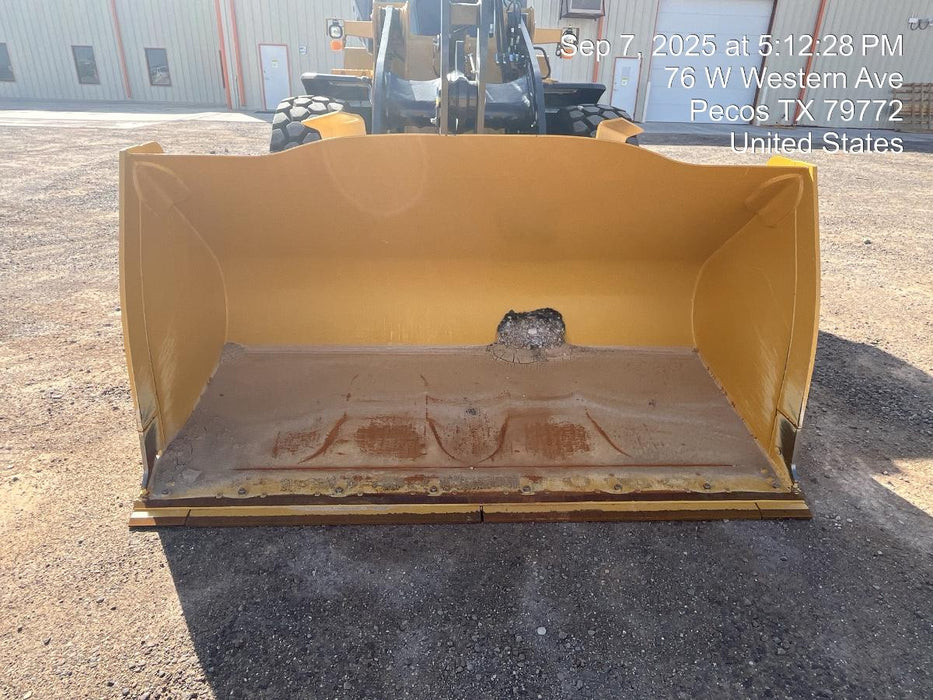 2025 JOHN DEERE 3.75 cu yd Wheel Loader Bucket - John Deere