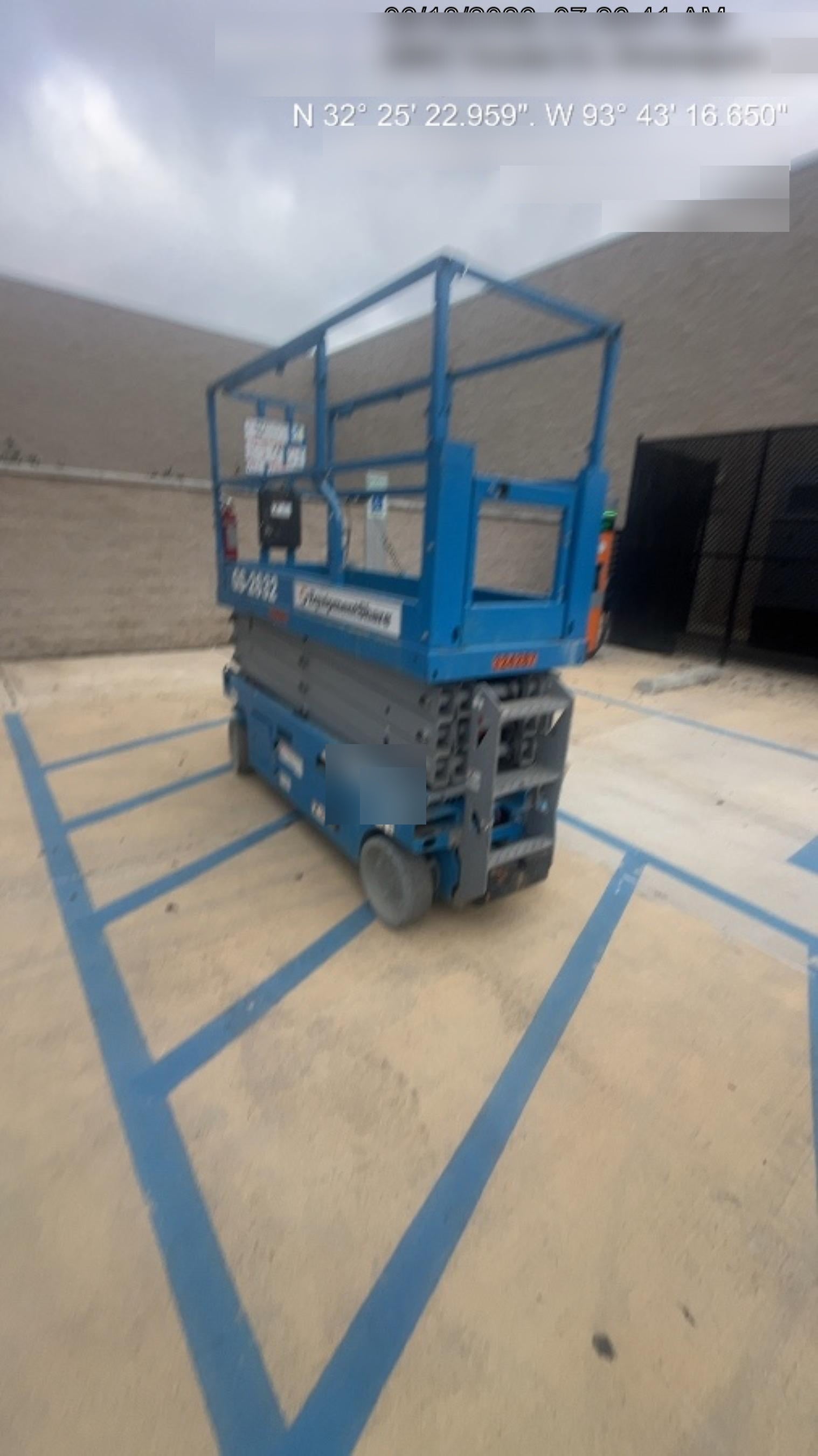 2023 GENIE GS-2632