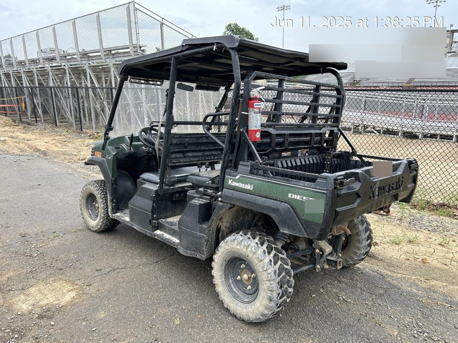 Kawasaki Mule PRO-DXT Kawasaki Mule 4x4 Diesel UTV w/Hard Top, Windshield, Beacon, Backup Alarm, ES Keypad/Hardware Installed