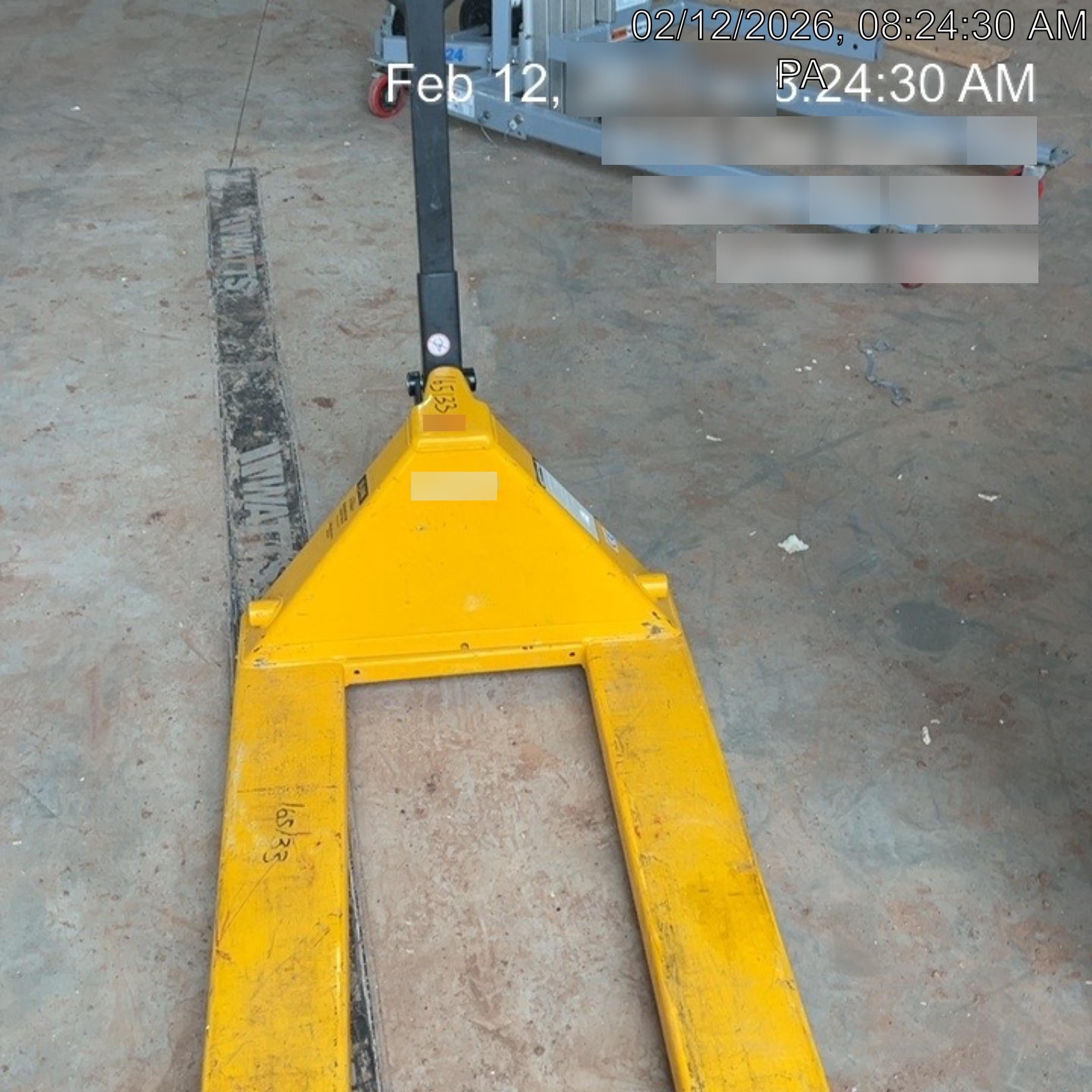 2021 ULINE 4400 lb Pallet Jack