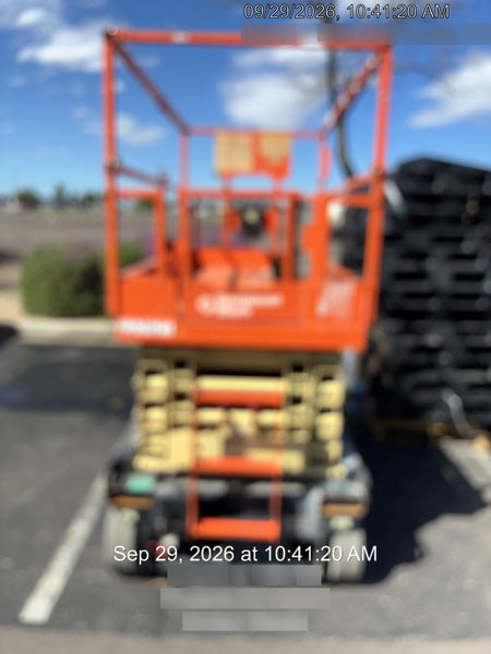 2022 JLG ES3246