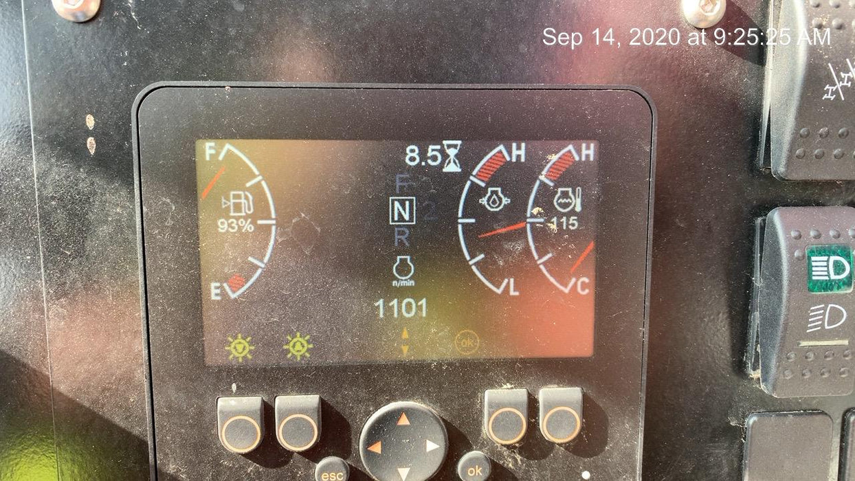 2020 MANITOU MTA8044