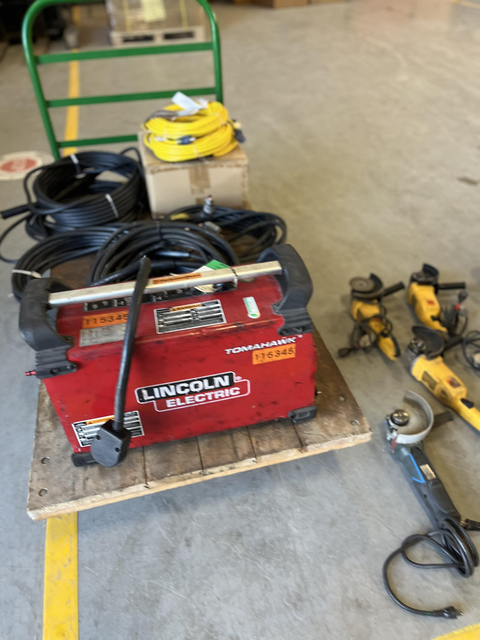 2021 DEWALT DW831
