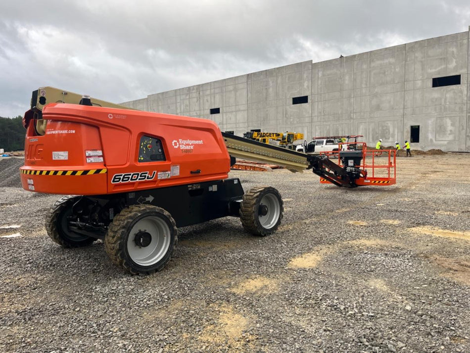 2025 JLG 660SJ
