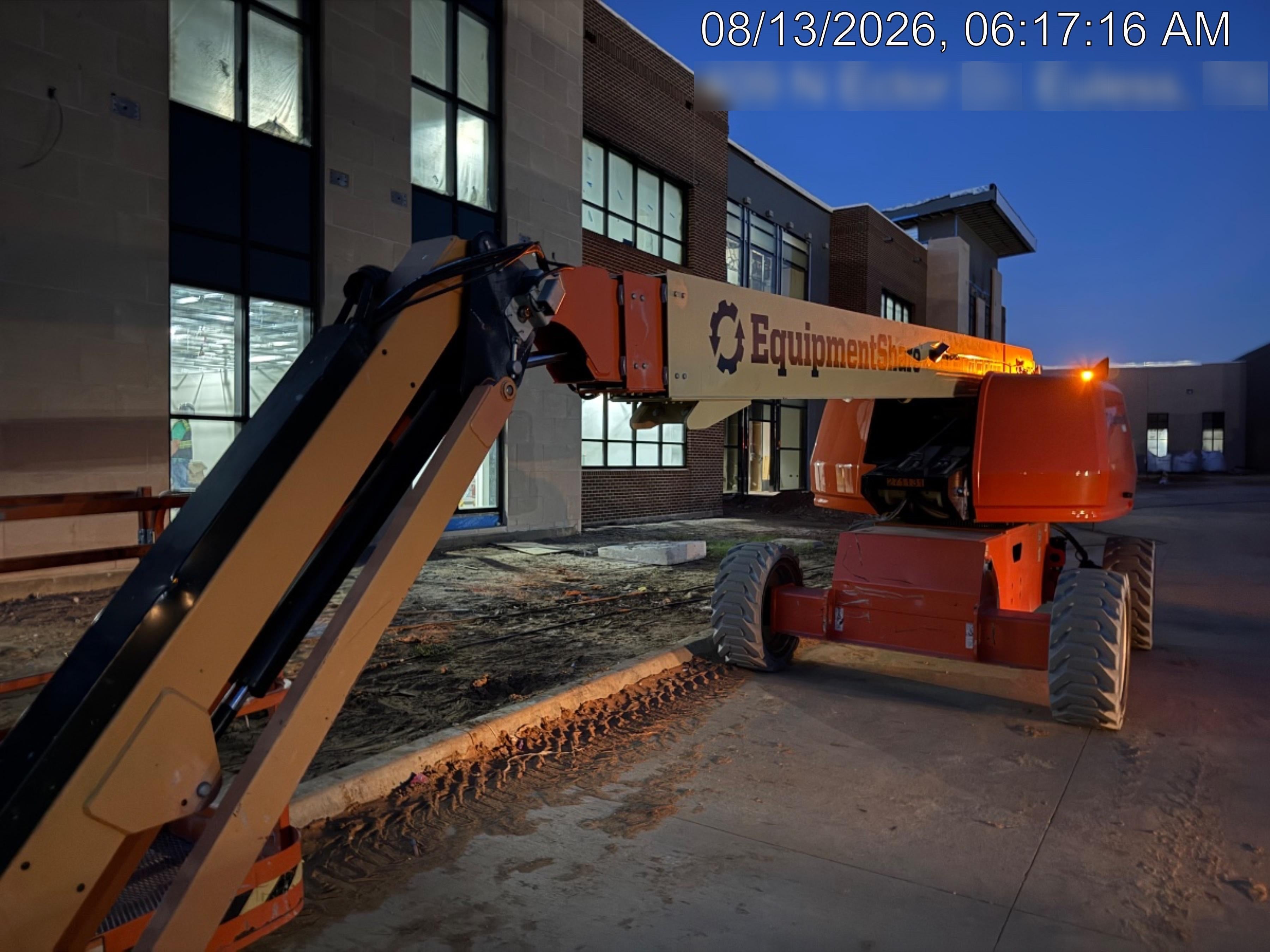 2022 JLG 660SJ