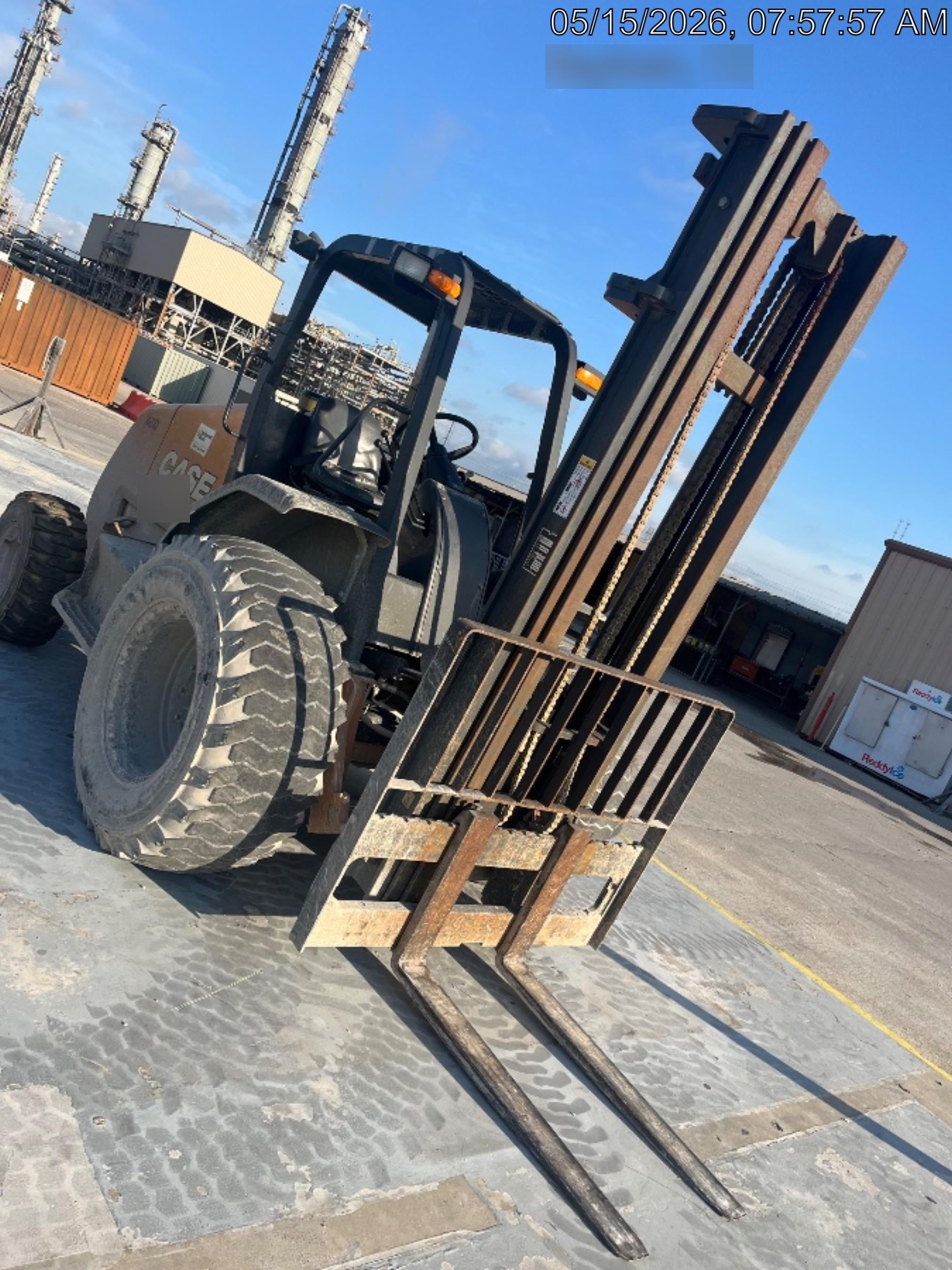 2021 CASE 588H