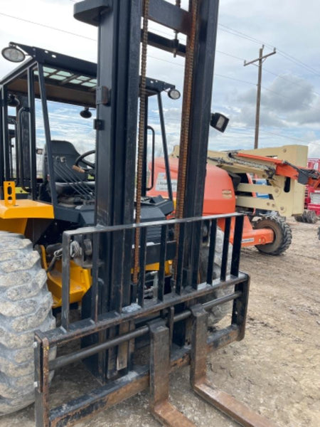 2021 JCB 930-4