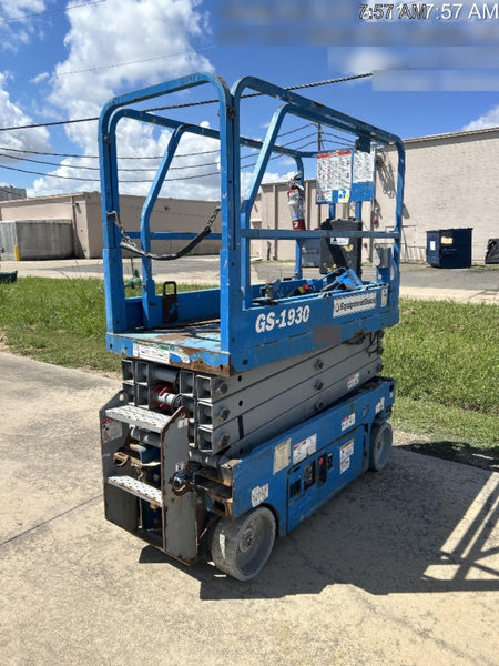 2019 Genie GS-1930 Fixed Rails with Chain Entry