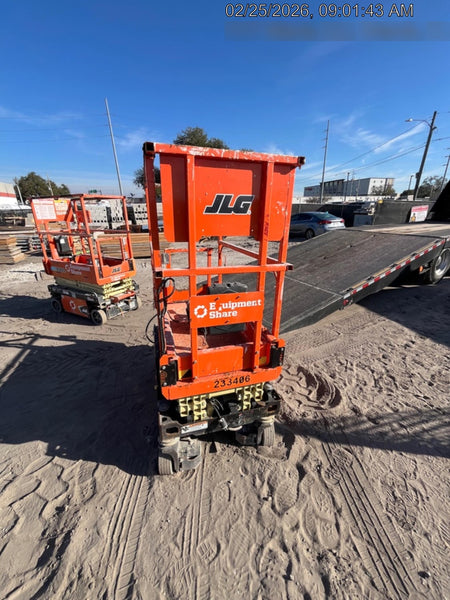 2022 JLG ES1330L
