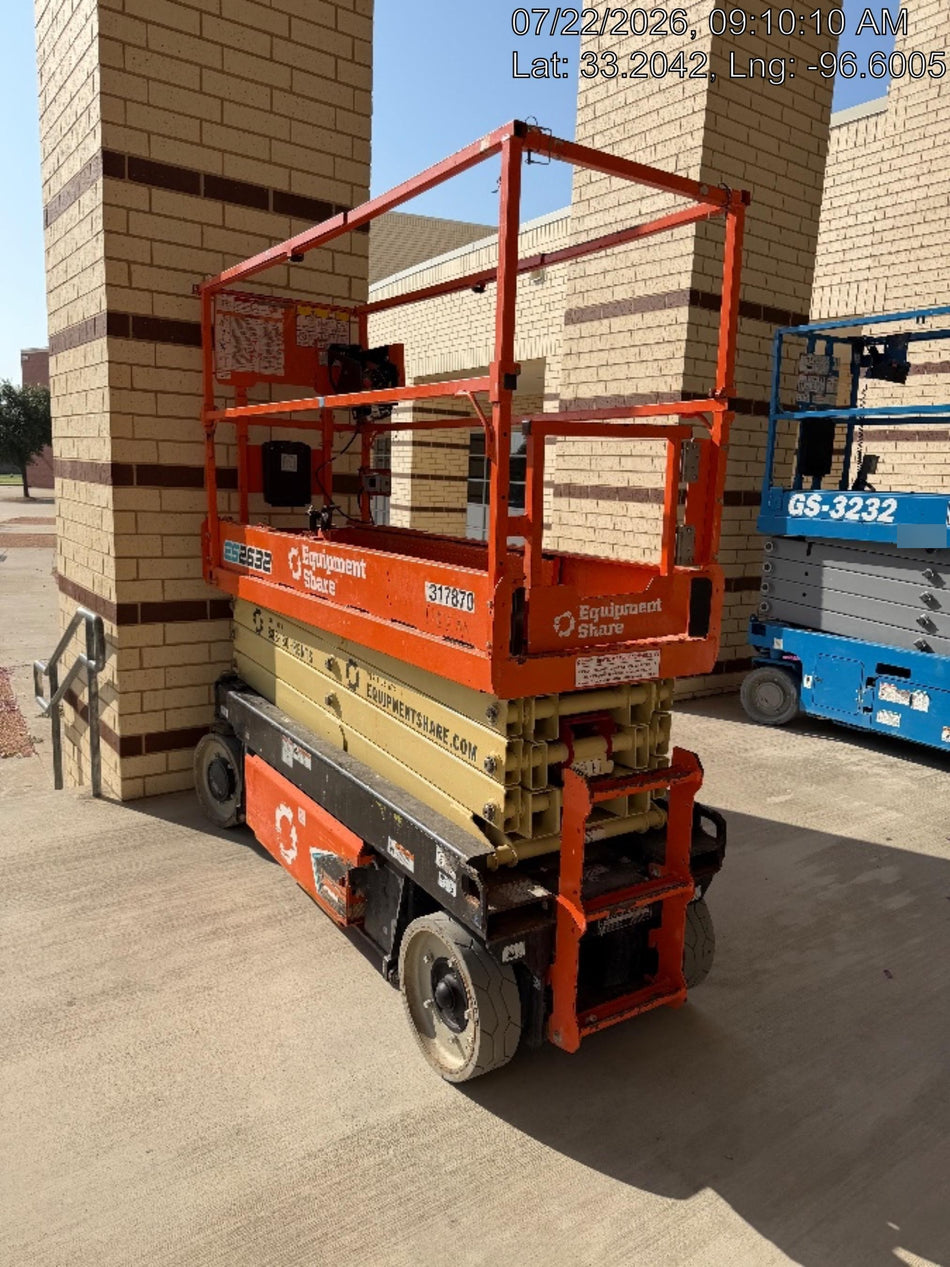 2023 JLG ES2632