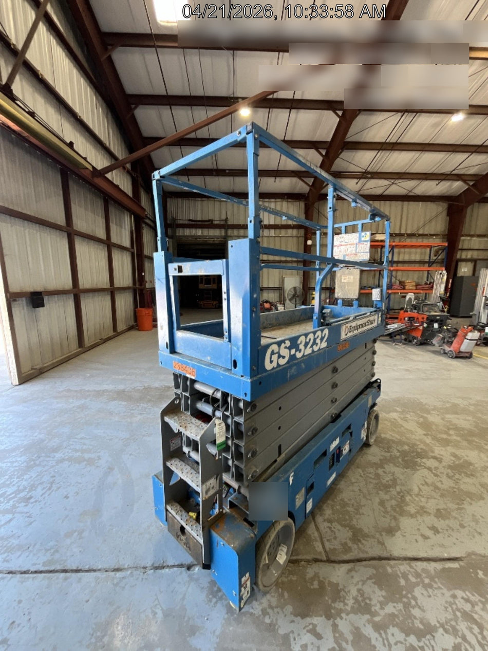 2022 GENIE GS-3232