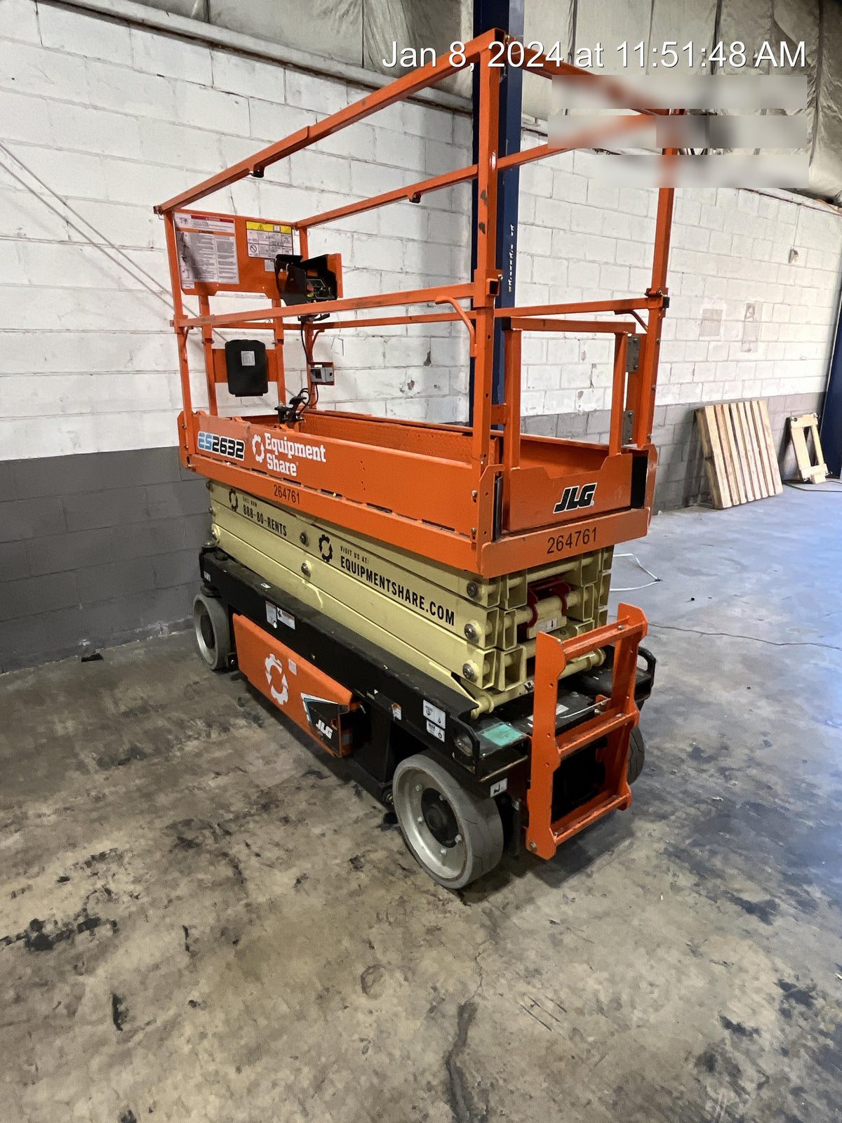 2022 JLG ES2632