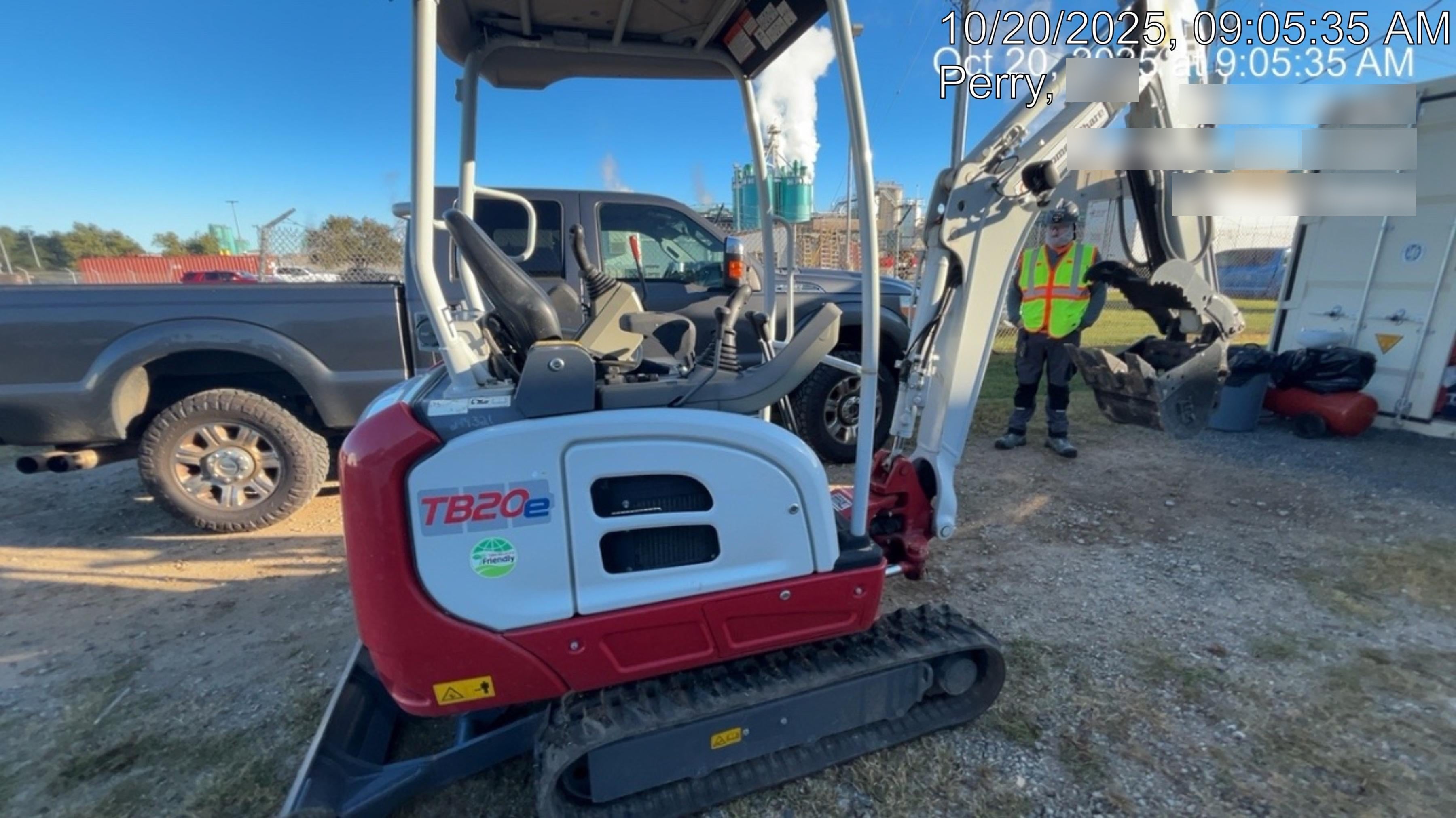 2023 TAKEUCHI TB20e