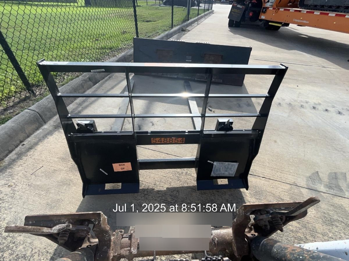 2025 ARROW MATERIAL HANDLING F5100CB - 72"
