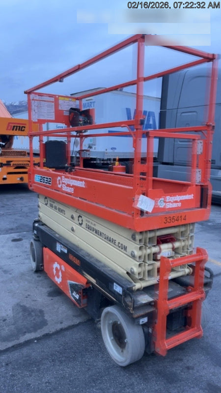 2023 JLG ES2632