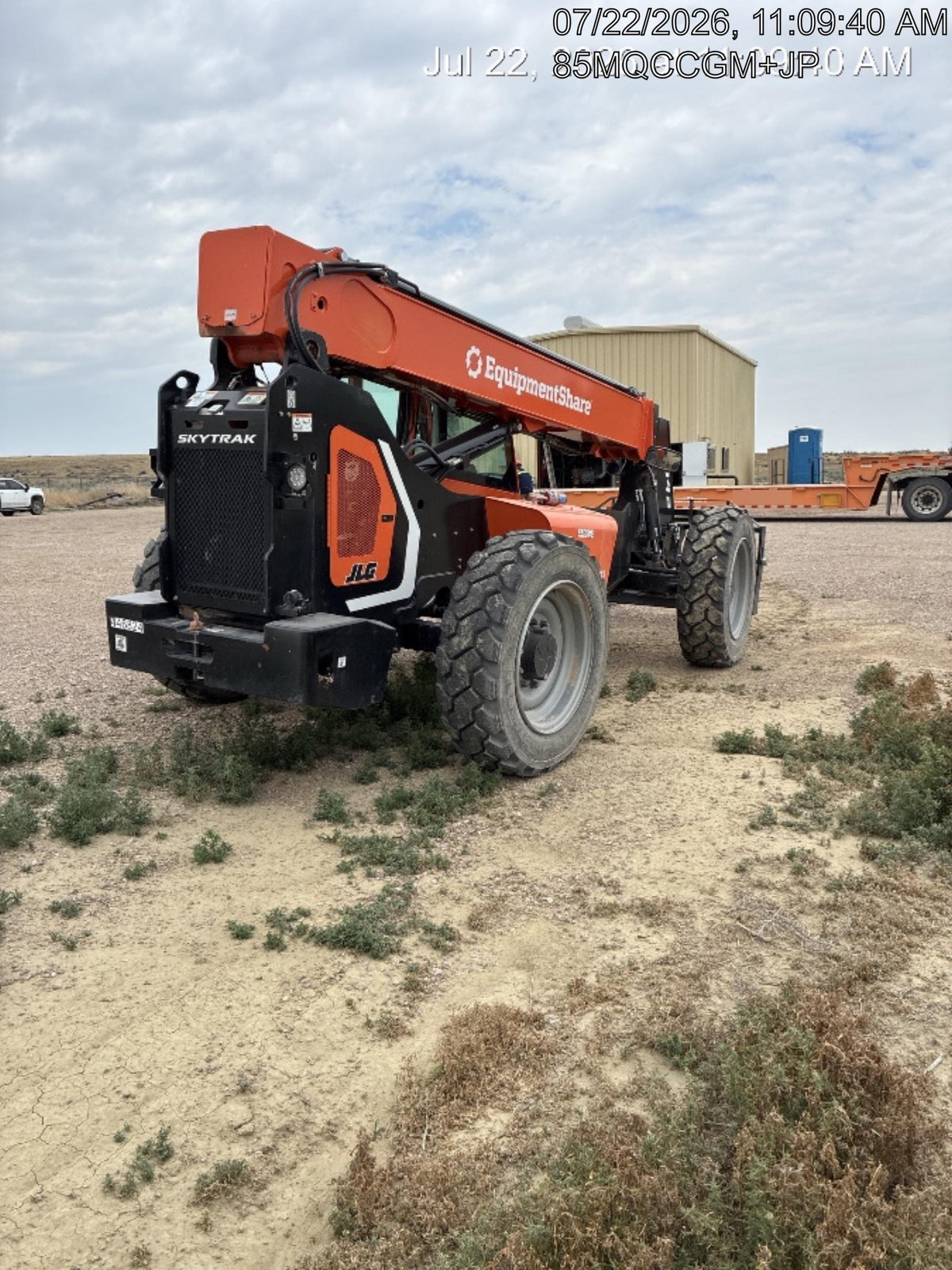 2024 SKYTRAK 8042