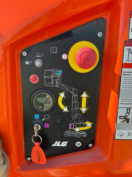 2022 JLG 26E