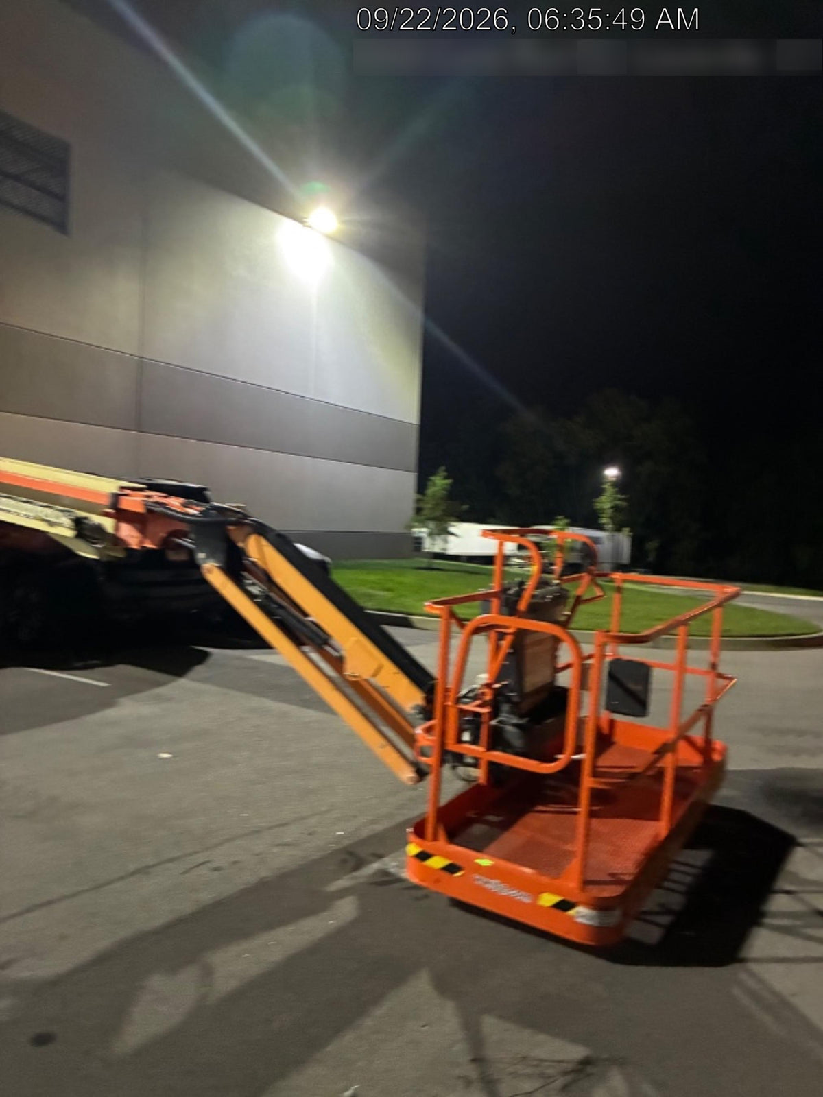 2022 JLG 660SJ