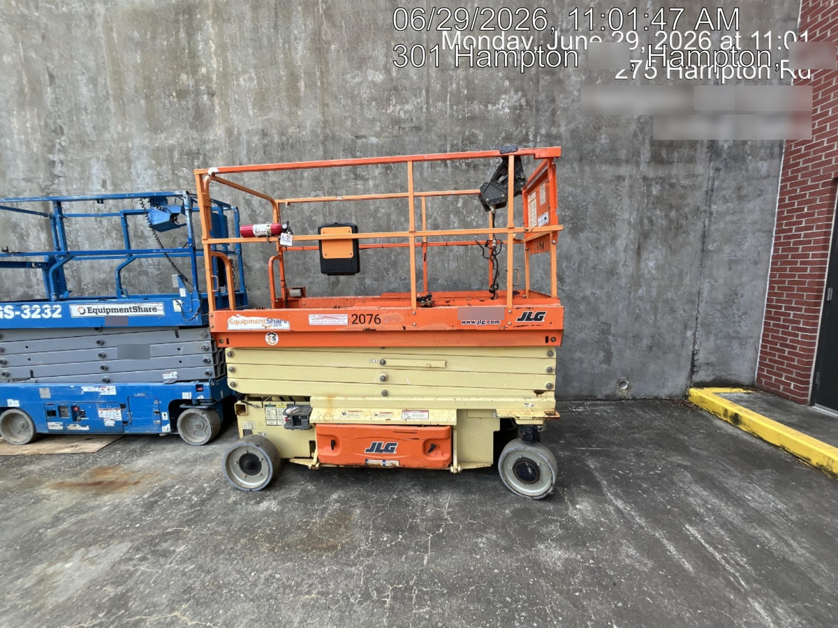 2016 JLG 3246ES