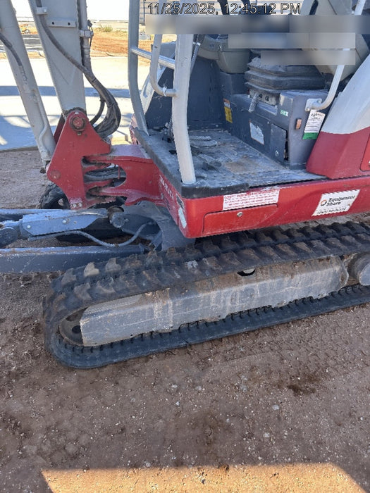 2021 TAKEUCHI TB235-2R