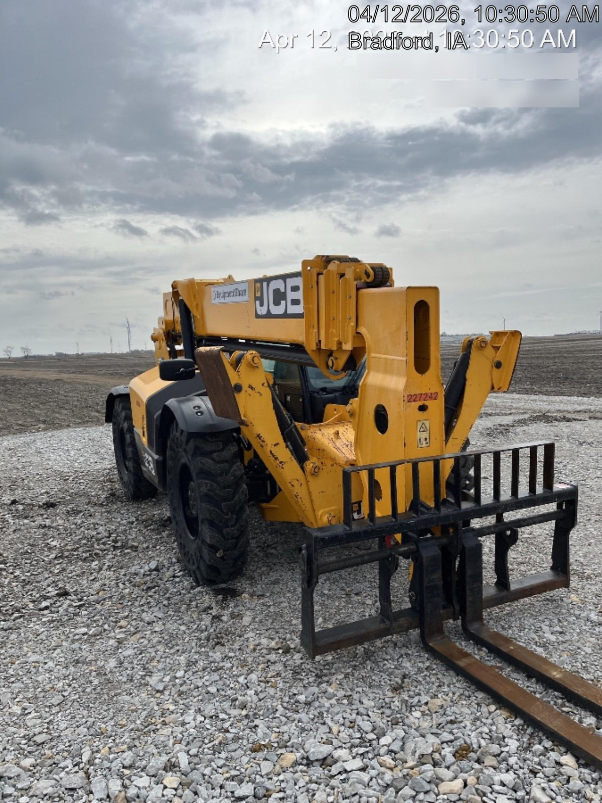 2022 JCB 510-56