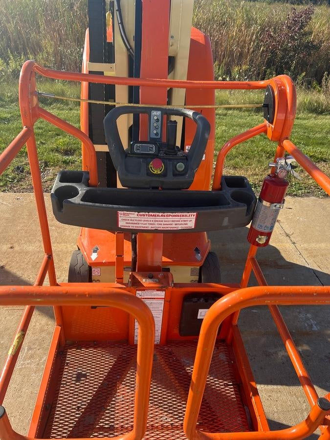 2021 JLG 26E
