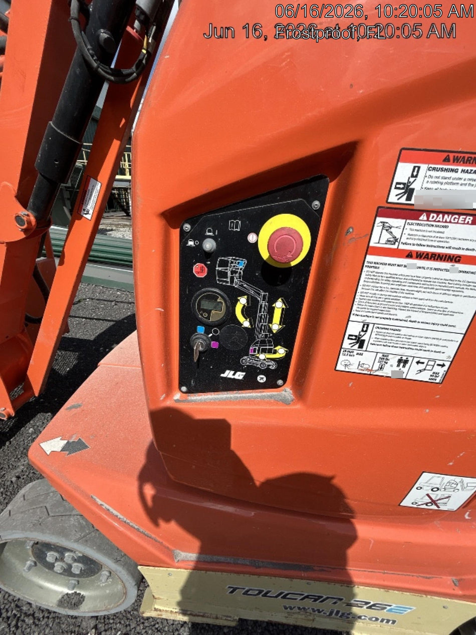 2022 JLG 26E