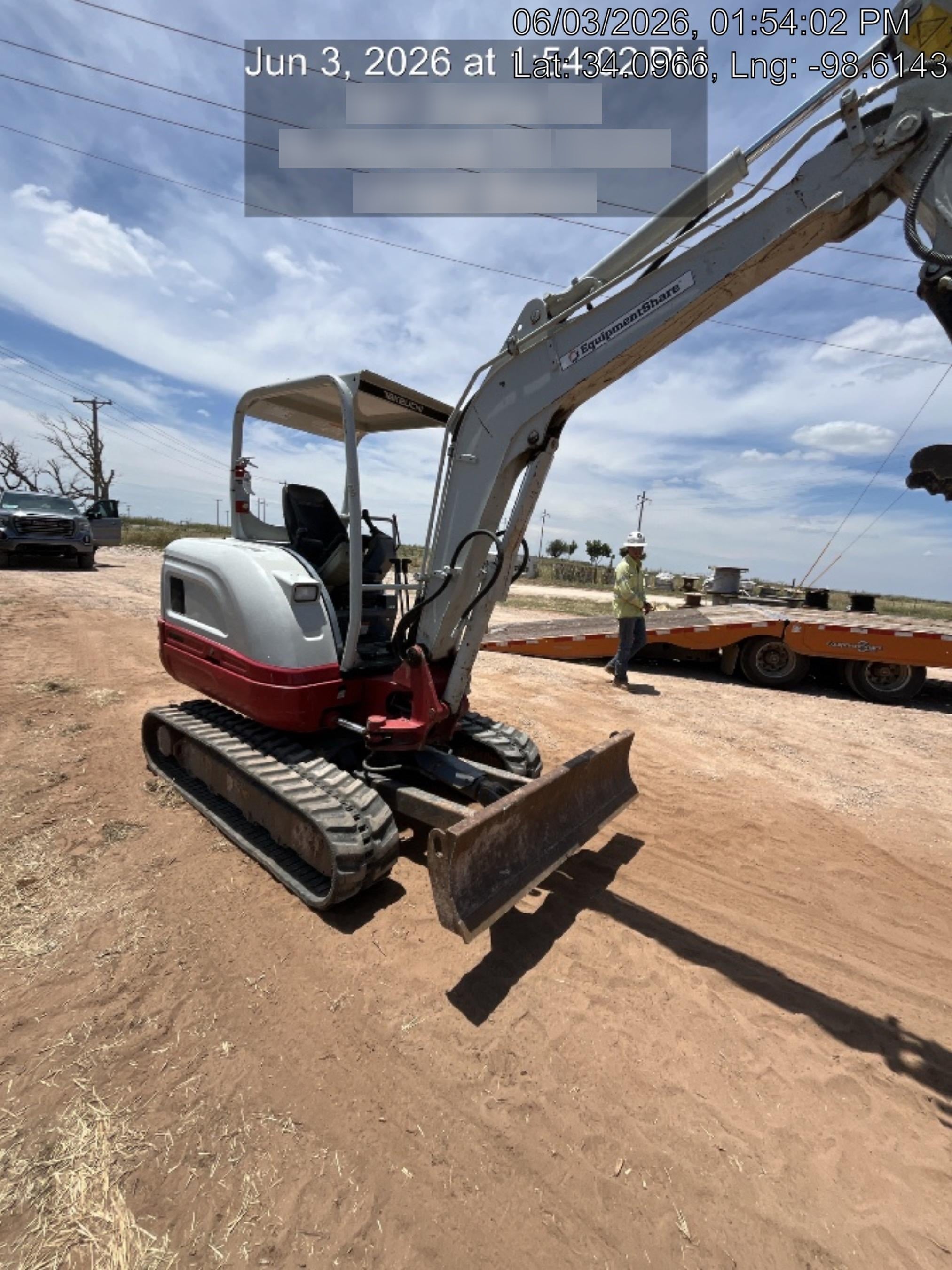 2021 TAKEUCHI TB235-2R