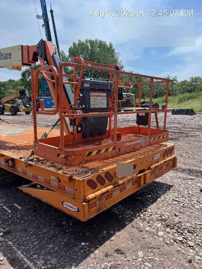 2022 JLG 860SJ