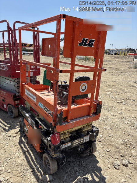 2021 JLG ES1330L