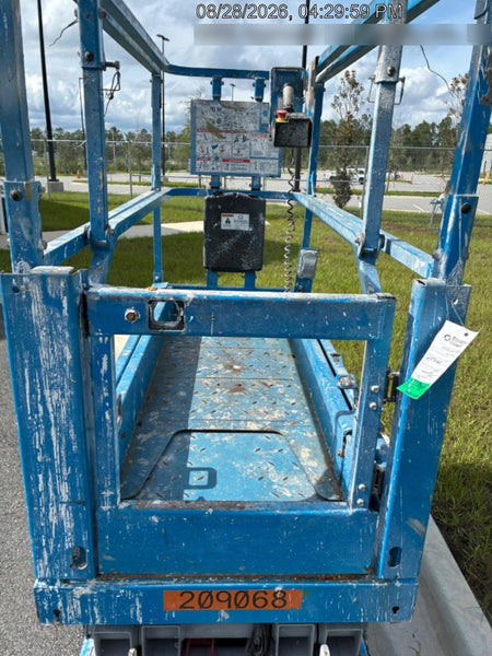 2022 GENIE GS-1932