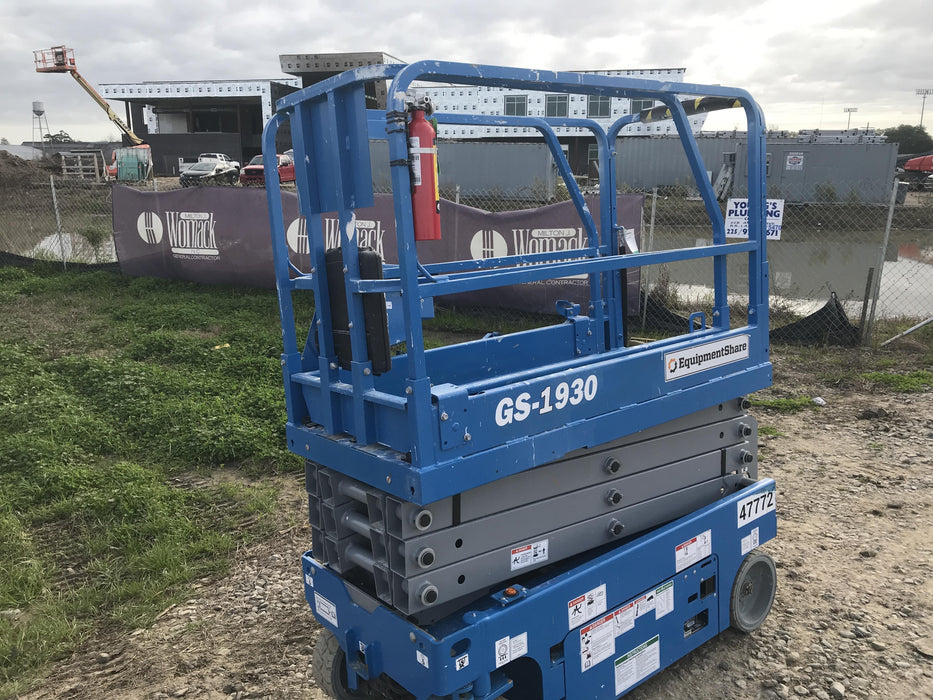 2019 Genie GS-1930 Fixed Rails with Chain Entry