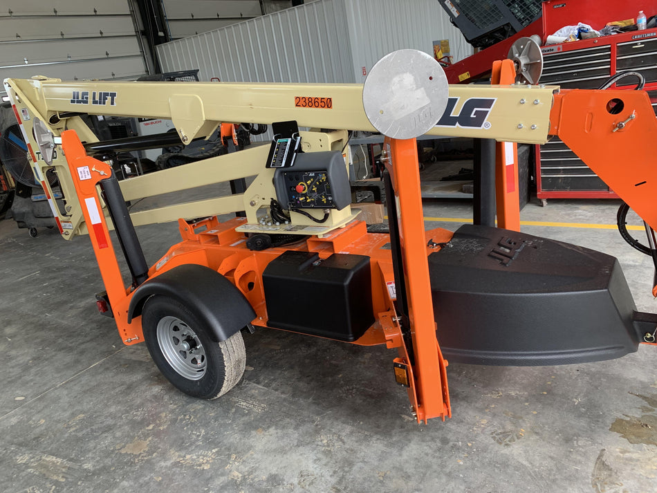 2022 JLG T350