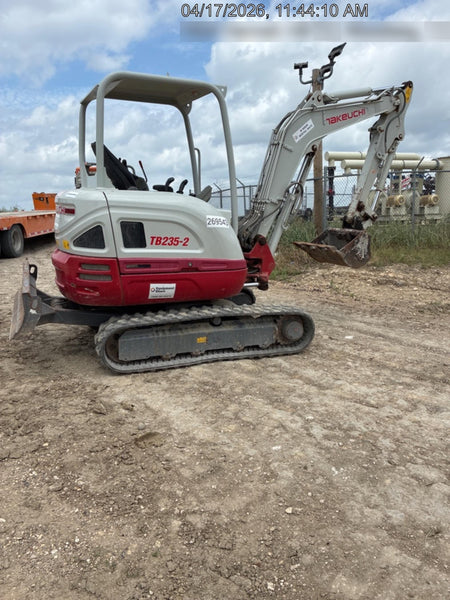 2022 TAKEUCHI TB235-2R