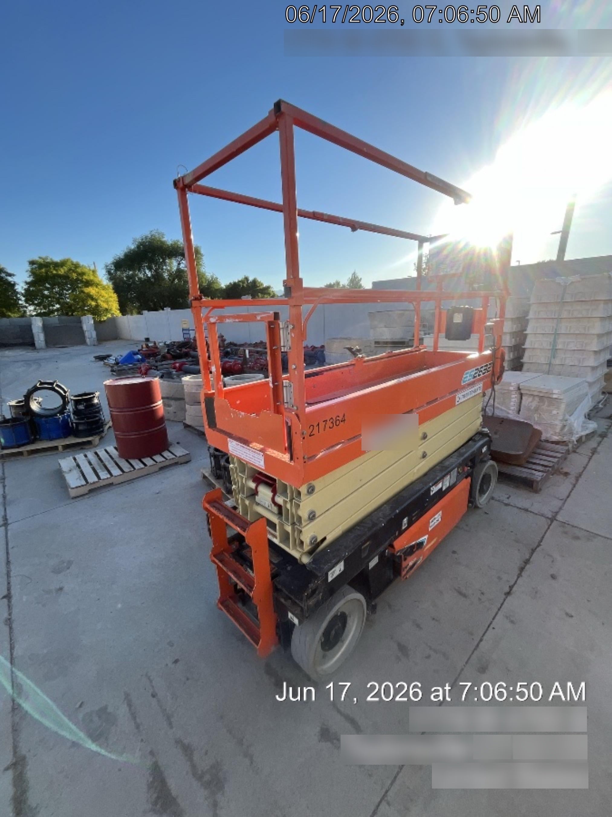 2022 JLG ES2632
