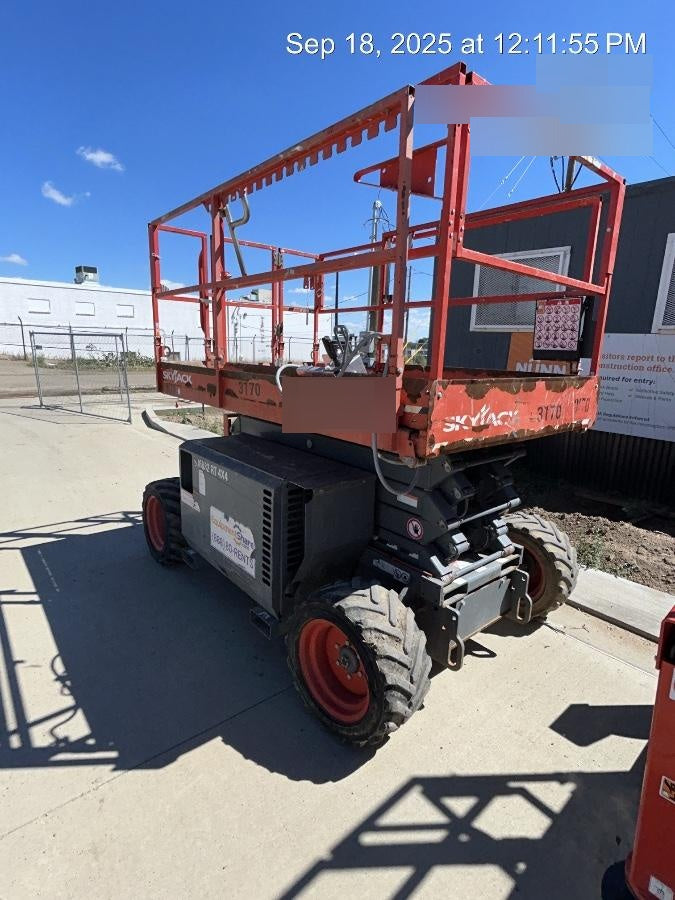 2017 SKYJACK SJ6832 RT