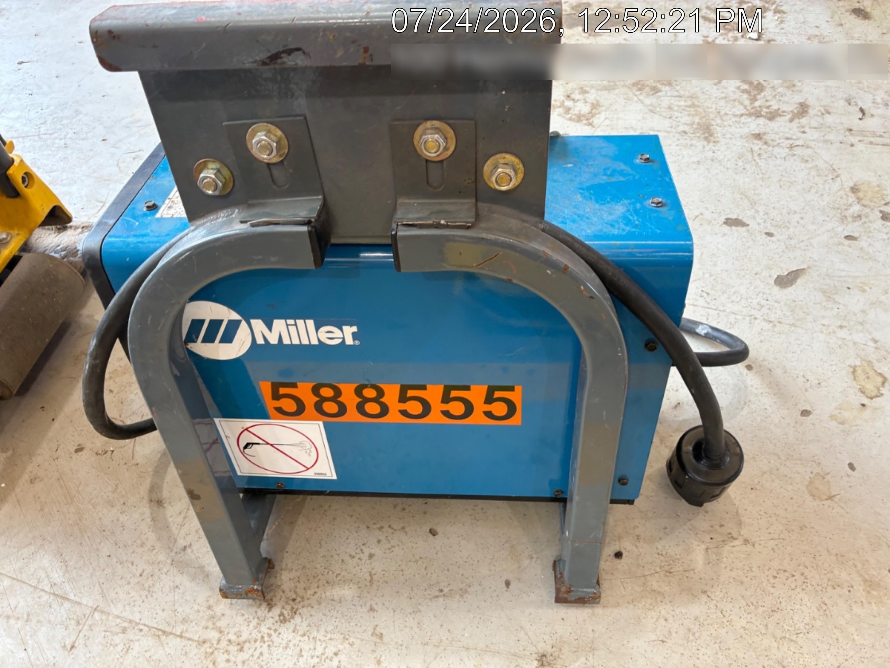 2025 MILLER ELECTRIC CST-282