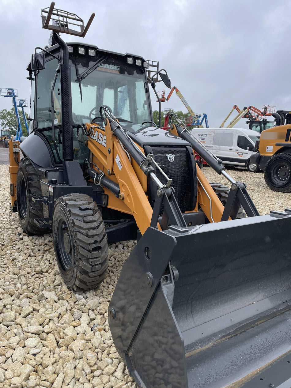 2024 CASE 580SV