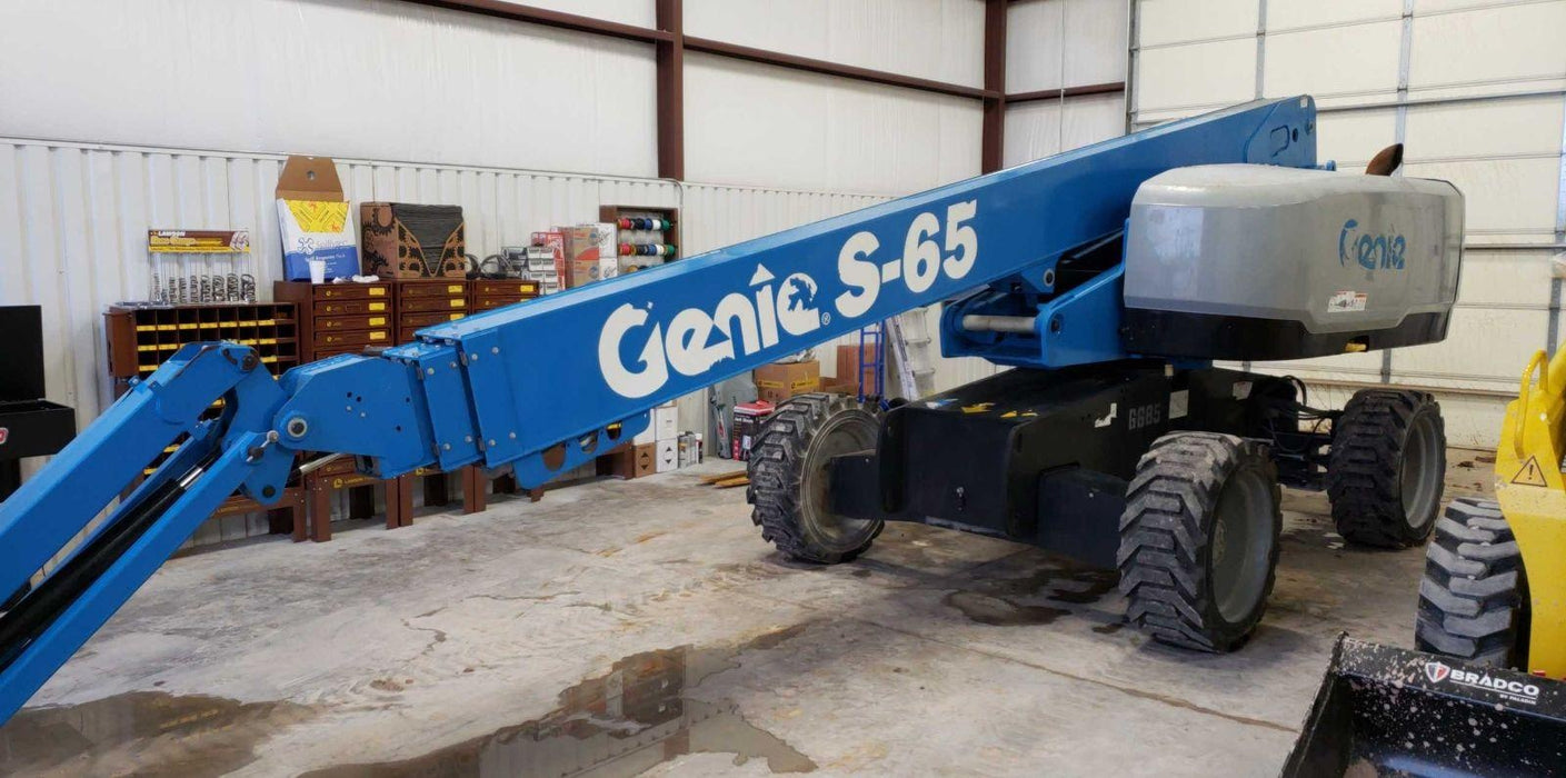 2017 GENIE S-65