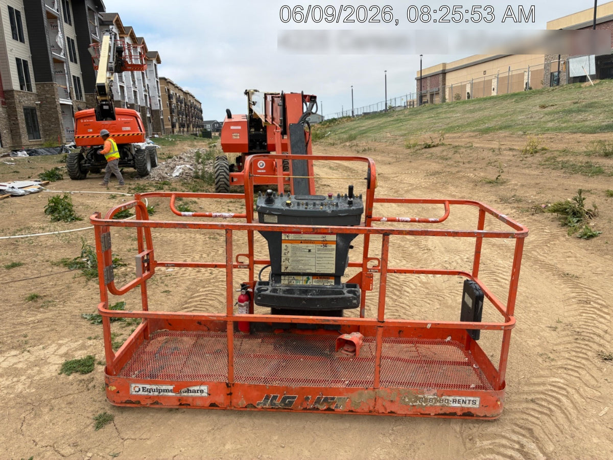 2022 JLG 860SJ