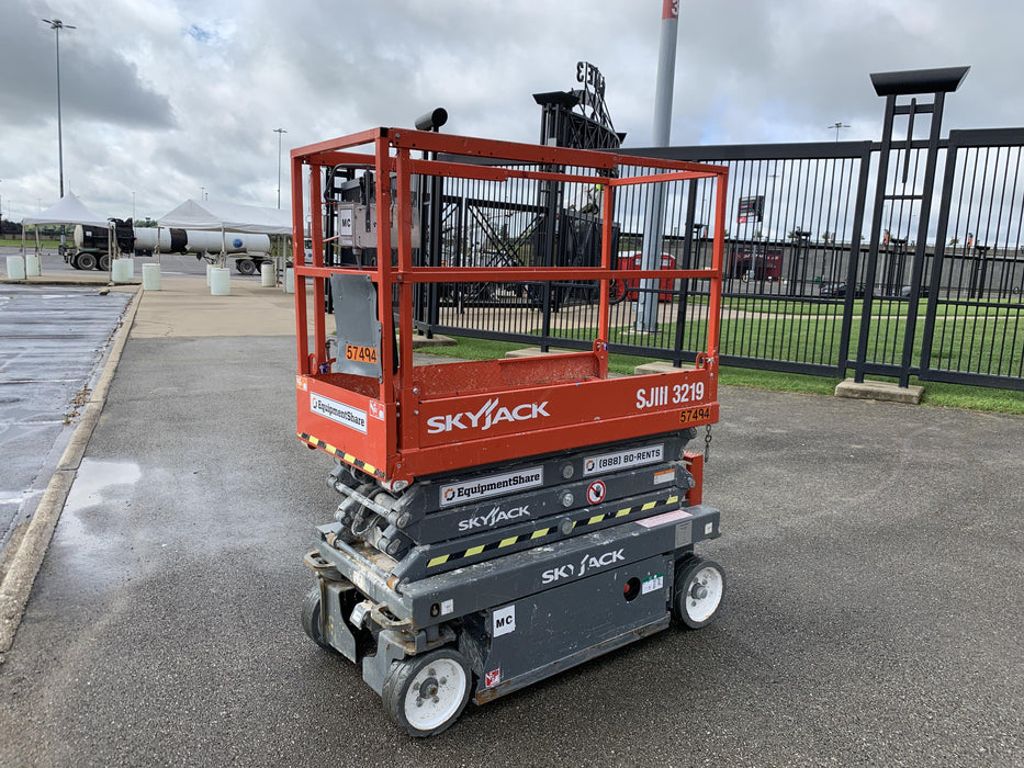 2017 Skyjack SJIII-3219 Standard Rental Specs